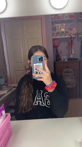 The mall! #bubbleambassador @bubbleambassadors #im18tiktok⚠️ #emspepper #fyp #grwm #blowup #blowup #foryou #viral #thesummeriturnedpretty #hellokitty #relatable #backtoschoolhaul #morning #clothing @Bubble Insiders @Bubble✨ 