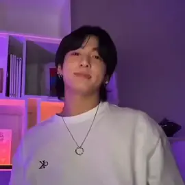jungkook so cute when slapped himself...😂😂 #jungkook #bts #bts_official_bighit #btsarmy #jk #weverse #weverselive #jungkookliveweverse #forpage #foryou #fyp #tiktok 