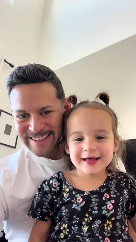 Spoiler Alert — She makes it to 10! Give it up for Wren! 🤩🙌 #spanishforkids #countingtoddler #bilingualbaby #wholesome 