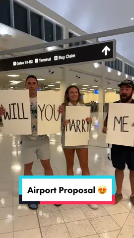 Amazing Airport Proposal 😍