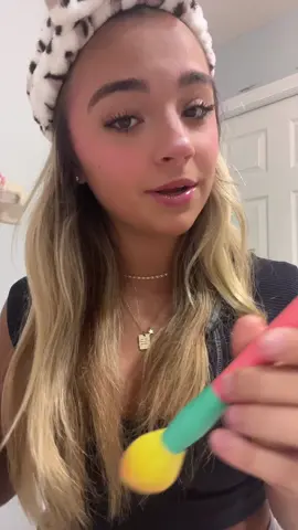 Grwm to go brunette and trying out new brushes!!! Make sure you get your hands on them asap