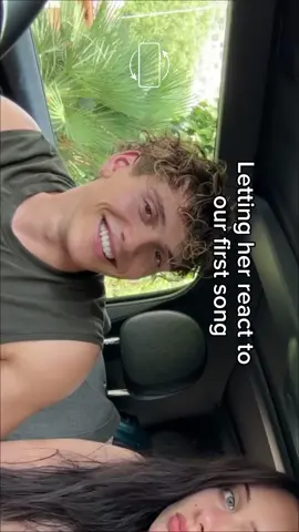 Letting @KAYLA SHYX react to our first song😳 @Elevatorboys 