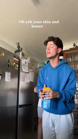 His face 🤣 #fyp #yellow #coldplay #singing #cover 