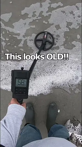 This is a weird find out on the beach when I was metal detecting with XP Deus2 metal detector in the water #metaldetecting #xpdeus2 #fypシ 