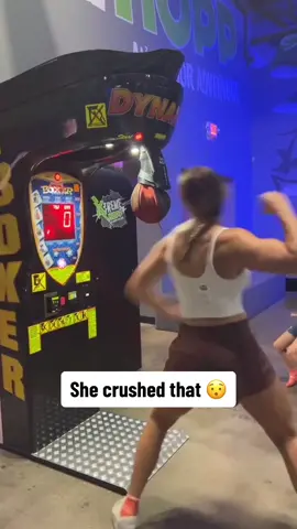 Woah 😳 (via @maya steines 💓) #punchmachine #box #power 