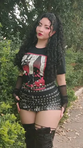 #vampiregoth #curvystyle #curvy #gothicstyle #goth #gothicc #gothicstyle #outfitideas #gothgoth #gothic #outfitinspo #alttiktok #alt #altgirl 