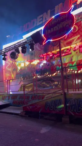 BRADFORD MOOR PARK FUNFAIR OPEN NOW EVERYDAY UNTIL SUNDAY 13th AUGUST #bradford #funfair #rides 