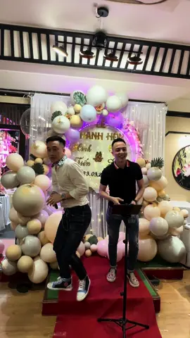 Nam ca sỹ tài tử điện ảnh Phan Tom đến từ Nagoya 