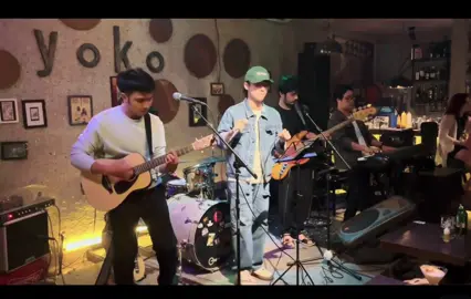 Always feel grateful when we were on stage ❤️❤️❤️ #asitwasharrystyles #asitwas #yokocafe #acoustic #liveband #tiktok #music #trendingvideo #vietnamtrending #tiktoktrending #performance #chillwithtiktok 
