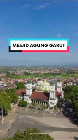 Alun Alun Garut #alunalungarut #garut #jawabarat #mesjidagunggarut #mesjid #solawat #maherzain #pilotdrone #djidrone #drone #pesawattanpaawak #sewadroneciamis #fyp #fypシ #fypシ゚viral #fypage #fypdongggggggg #fyppppppppppppppppppppppp #fypp 