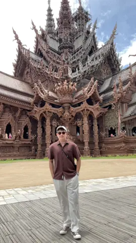 day 1 fit 🇹🇭                                                            top : H&M pants : H&M shoes : converse chuck 70’s bag: shopee #fyp #fashion #OOTD #TikTokFashion #fypシ #grwm #mensfashion #fitinspiration #fitcheck #foryoupage #converse #fitinspo #thailand🇹🇭 