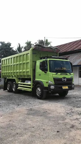 Tando siap mandi wajib😁 #kaptenjasson #baperpulangsajaptk #fyp #fypシ #drivermuda #sumbargayabebas #storytruck #hino500 @koboy kucay 