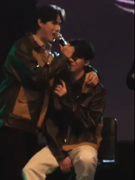 WINNY HUGGING SATANG???? I CAN'T​BRRATHHHHHHH#winnysatang #winynny #winnynny #winny_thanawin #winnythanawin #satangks #satangkittipop #satangktp #satangkittiphop #วินนี่สตางค์ #thaienthu #foryou #fyp #4u #tiktok #foryoupage #MSPFMinMNL  