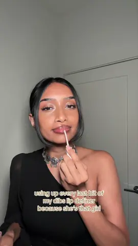 dibs lip definer in dark is perfect for brown skin #browngirlmakeup #dibsbeauty #lipdefiner #lipcombo #browngirllipcombo 