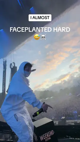 Finland 🇫🇮 you almost sent me to the hospital 😂😅 it was an amazing show, thanks for showing up! @Weekend Festival 
