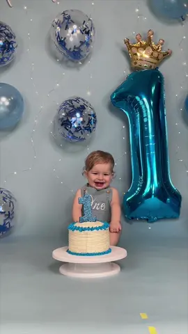 Wait for it 🥹😭 #couples #marriedlife #babyboy #firstbirthday #smashcake 