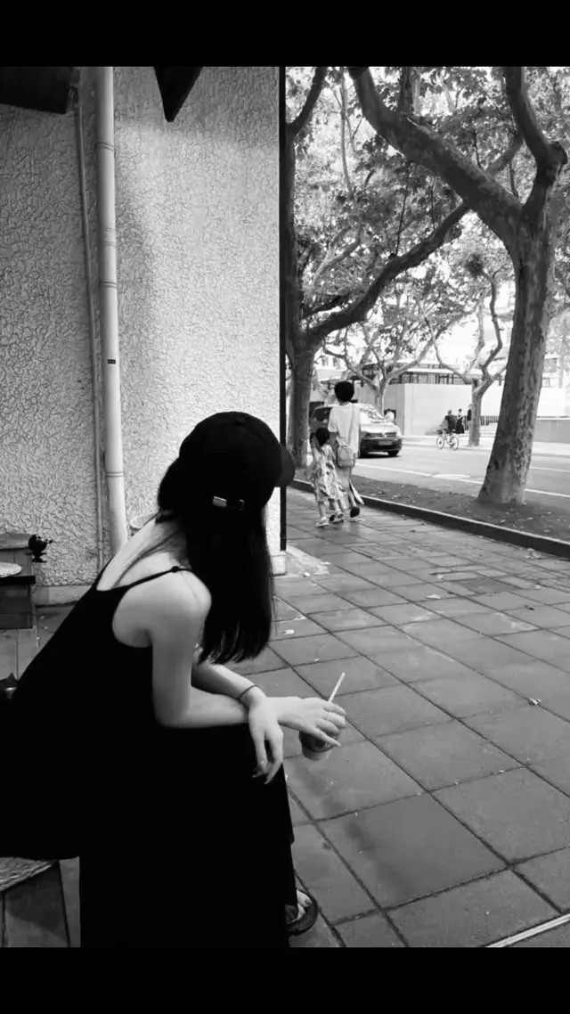 Hoá ra tha thứ cho 1 người ko phải 1 lần là xong , mà mỗi lần nhớ lại , là lại phải tha thứ 1 lần nữa. #phochieumua🖤 #stt_buồn_tâm_trạng #yfpシ #xuhuong #xhtiktok2023 #xh 