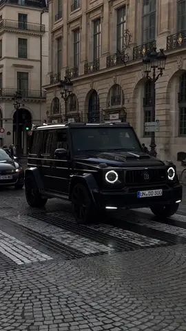 he said “on TikTok on TikTok” #gwagon #brabus #mercedes #luxurycars #Lifestyle #rich #carspotting #blackcar #black 