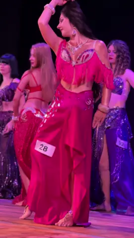 Фрагмент боротьби за корону наших дівчат @Katya_bellydancer та @tata головній номінації фестивалю «Butterfly Fest 2023» у чарівному місті Черкаси🌺 #jasmine #bellydance #східнітанці #танціЧернігів #dance