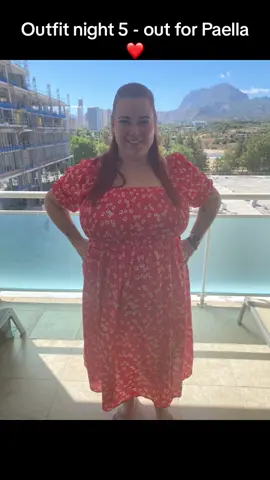 #foryou #ladyinred #ladyinareddress #holiday #holidaydress #feelingpretty #feelinggirly #plussize #plussizefashioninspo #plussizequeen #plussizefashion #plussizeholidayoutfits 
