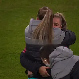 man i love them <3 🏷️: #georgiastanway #georgiastanwayedit #lucybronze #lucybronzeedit #keirawalsh #keirawalshedit #fcbarcelona #fcbfemení #bayernmunich #Lionesses #footballedit #footballtiktok #soccertiktok #WomensFootball #woso #editaudio #omgedit #footballdrama #dramaticmoments #reunion #BestFriends #friendshipgoals #friendshipedit #comeback #Homecoming #cuteedit #uefachampionsleague #womensworldcup #fifawomensworldcup #weuro2022 #leahwilliamson #fry #foryou #mapileon #alexiaputellas #ingridengen 