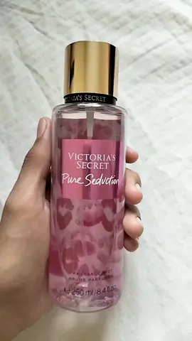 Victoria's Secret Pure Seduction Ang Bango Niya At Itong Nabili Ko Amoy Strawberry Depende Sa Flavor Na Binili Kaya Order Na Rin Kayo Bago Kayo Maubusan Ng Stock🎁🤩 #victoriassecret #fyp #pink #foryou #foryoupage #fashion #trending #viral 