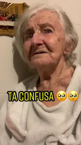 Ela ta achando que eu vou me mudar 🥹! Juntinhas  ATÉ O FIM ❤️❤️❤️ #amor #alzheimer #medicina #foryou #viral 