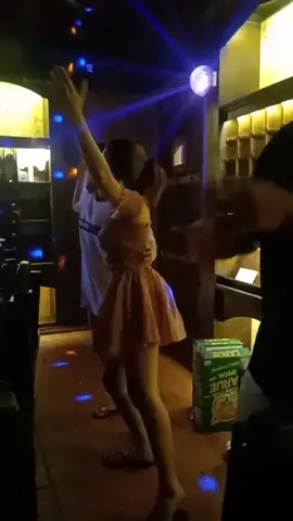 nhảy muốn đứt dép🤣