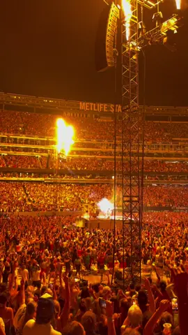 sold out show like lady gaga 🔥🔥 #ladygaga #chromatica #chromaticaball #chromaticaballtour #fyp #concert 