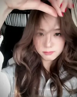 Tú không khờ, chỉ có chúng ta khờ trước vẻ đẹp của chị ta thôi 😭#bp_dinny🤍 #BLACKPINK #JISOO #BLINK #fst♡ #cljs_irl♡ #viral #xh #fyb #fybシ 