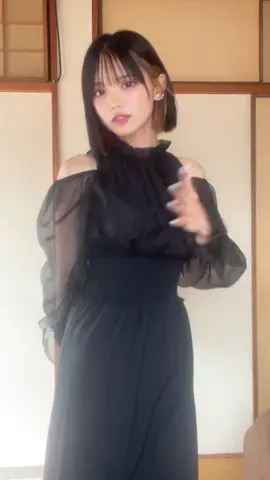 初めて結婚式行った( ; ; )もういろいろ綺麗で素敵すぎて結婚したくなる💐💍