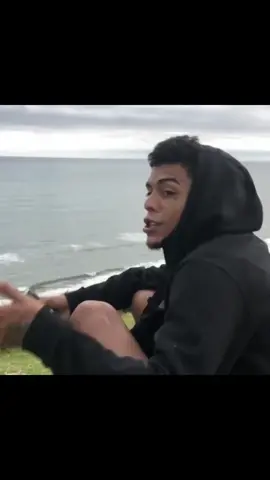 Kevin cantando na praia #carlinhoskkj🚶🏾‍♂️💭 #fypシ #vaiprofycaramba #fyyyyyyyyyyyyyyyy #fyp #real #fy #mckevin #mckevineterno 