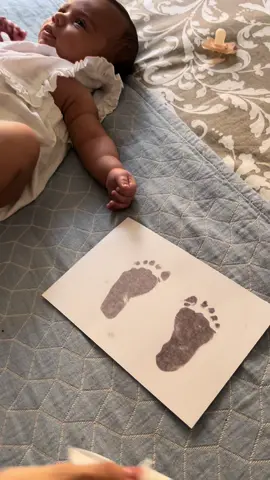 Así quedaron 👣🐾🖤 #foryou #parati #bebe #recienacido #viral #maternidadereal @Full Javy 