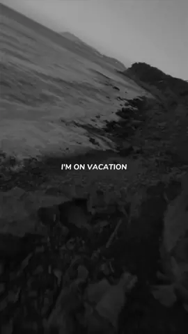 🎧🖤 I'm on vacation.... #fypシ #fyp #foryou #lyrics #music_craziness 