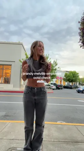 my tan line tho 🫤 #brandymelville #brandy #brandymelvillehaul #brandyworker #brandyoutfits 