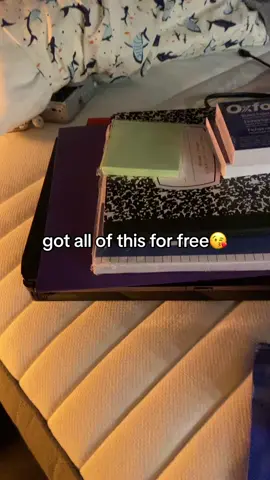 i love free shit #free#freeshit#dvd#dvdplayer#backtoschool#schoolsupplies#techtok#memorex#fyp 
