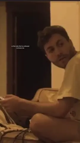 songwriting is the coolest 🥲 #songwriter #songwritingprocess #pasttense #originalsong #musiciansoftiktok #jordy #fypシ #viral 