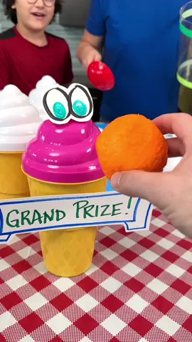 Ice cream scoop game for you and your family 🤩🤩🤩 #fyp #game #friends #family #familygame #ice #icecream #foryou #tiktokforfun 