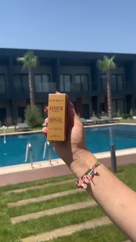 شعرك اللي تضرر من أشعة الشمس ومياه البحر مافيش حل ليه زي زيت الكيراتين بقوام زيتي خفيف ويوفر الحماية ويعطيه لمعة تدوم طويلاً مع سهولة الامتصاص . كود المنتج : 1000104.    نرحب بكل استفساراتكم :   ‏‎‌‌‌‏ 0917247171📱0911137070📱0911187070 📱 0911137070 #ليبيا  #كتالوج_فارمسي_صيف2023 #فارمسي_ليبيا #farmasimakeup #farmasiturkey #farmasiofficial 