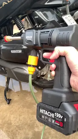 Máy rửa xe không dây áp lực cao ,dùng pin lithium tiện dụng#mayruaxe #LearnOnTikTok #dienmaychudam#mayruaxemini #mayruaxehitachi  