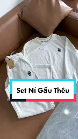 Áo Sweater nhà em cập bến rồi, số lượng không nhiều chị em nhanh tay nhé 🥰