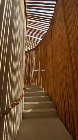 this is the prettiest yoga studio i’ve ever seen in my life🥹✨ 🧘🏻‍♀️ The Practice, Canggu, Bali #bali #balilife #baliyoga #balithingstodo #cangguyoga #yogastudio #baliyogaclass #cangguthingstodo 