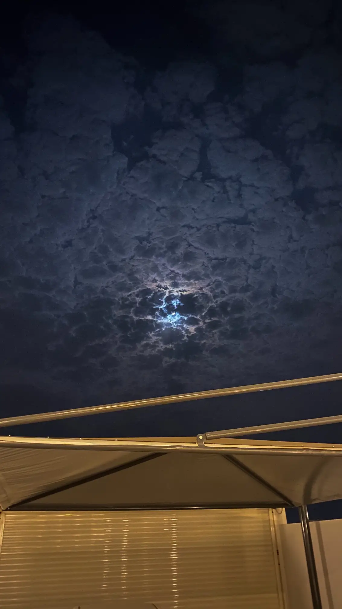 📷  ✨  🌖  🌱  🐚  🌊   #explor #photography #flypシ #moon #night #sea #cloud 🤍.