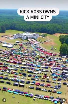 Boss really threw a car show in his front garden 🔥 #foryoupage #boss #richlife #rickross #carshow #meet #mansion #fy #estate #cartok #foryoupage #viral #foru #dontletthisflop cr - topclosings = IG 