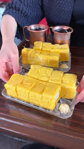 老舗喫茶店でおばあちゃんが40年以上作るエッグトースト🍞🍳 注文してからふかふかの食パンに薄焼き卵を巻きつけて作ってくれる！ 添えられたマヨネーズとの相性もばっちりで予想以上においしかった！ 📍大阪「喫茶ニュールーブル」 #大阪グルメ #大阪カフェ #osaka #japanesefood #egg 