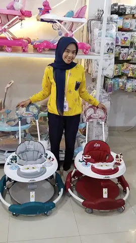 baby Walker family #fypシ゚viral #fyp #thonahbabyshop #perlengkapanbayi #tokobayi #babyshop #perlengpakanbayimurah #babywalkerfamily #babywalkermurah #babywalker #family #walkerfamily 