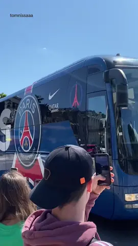 The PSG players' bus before a league match! #psg #bus #players #messi