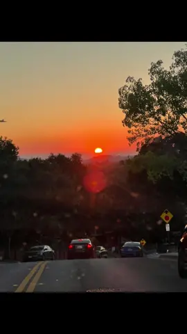 Take time for yourself… #selflove #WheneverWherever #relateable #motivation #journey #improvement #quieretetumisma♥️ #motivacion #creecer #noterindas #dontstopbelieving #dreambig #sueñaengrande 