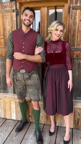 @miasophie.ne in unserem neuen Dirndl Feli in kräftigem Weinrot & @marcellinokremers in unserer Weste Anton und Lederhose Passau 😍♥️ #tracht #trachtenangermaier #dirndl #trachtenliebe  #dirndlliebe #trachten #angermaiertrachten  #angermaier #look #outfit #wiesn