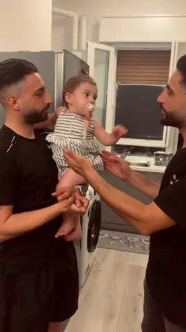 When your dad has a twin... 👶🤨😂 #viralhog #twins #family #funny